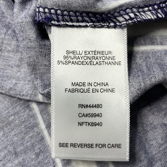 Love, fire Women’s Navy Blue and White Striped High Low Top, size small - Picture 8 of 9